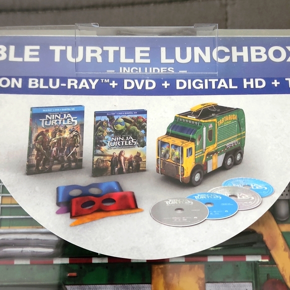 Teenage Mutant Ninja Turtles. Collectible Turtle Lunchbox Gift Set - Picture 5 of 13
